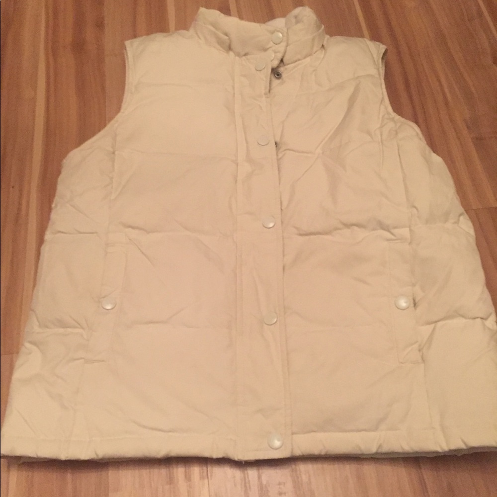 Gap Puffer Vest size Small